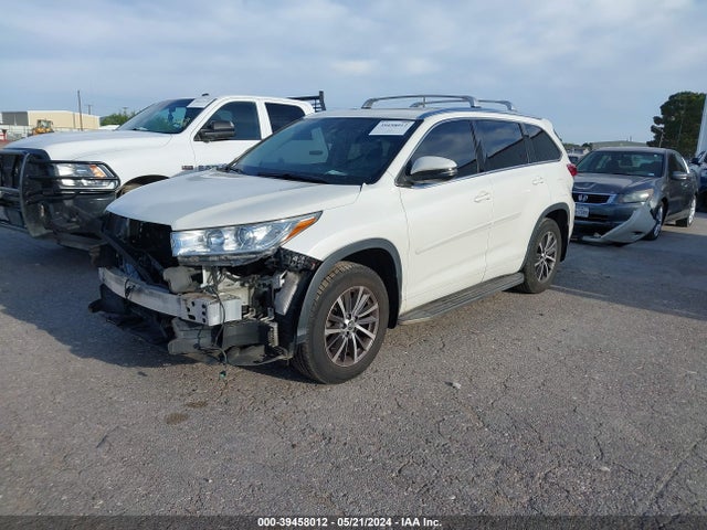 Toyota Highlander Xle 2017 5TDJZRFH3HS513473 Image 2