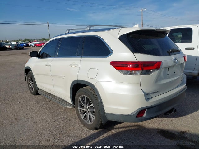 Toyota Highlander Xle 2017 5TDJZRFH3HS513473 Image 3