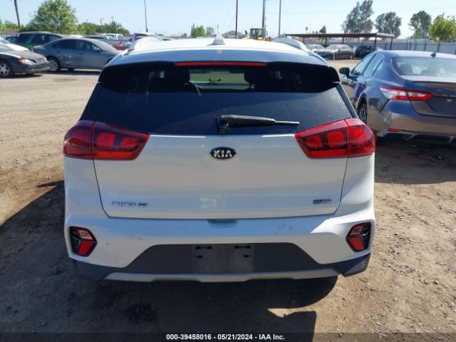 KNDCB3LC3L5449758 KIA NIRO LX