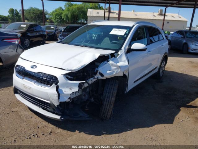 KNDCB3LC3L5449758 KIA NIRO LX