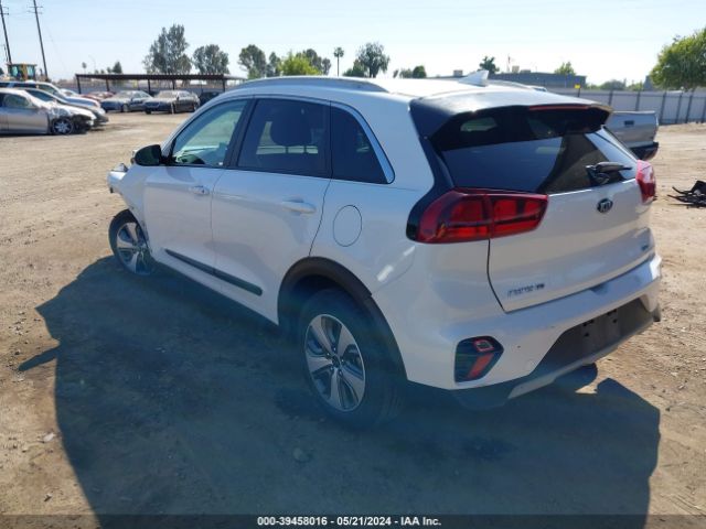 KNDCB3LC3L5449758 KIA NIRO LX
