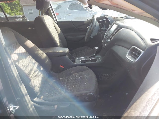 3GNAXJEV5JL383892 Chevrolet EQUINOX LT