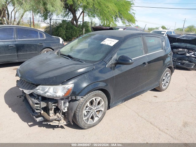 Chevrolet Sonic Lt Auto 2017 1G1JD6SB5H4154520 Image 2