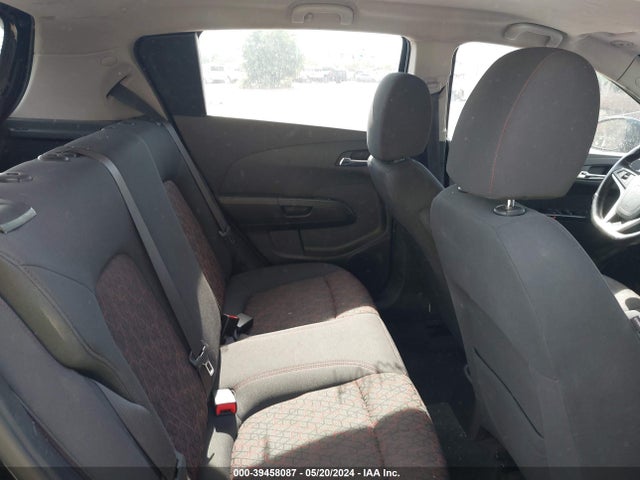 Chevrolet Sonic Lt Auto 2017 1G1JD6SB5H4154520 Image 8