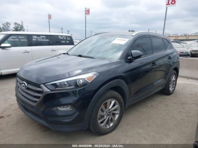 KM8J3CA4XGU164000 Hyundai TUCSON SE