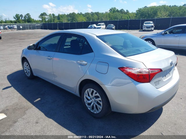 Toyota COROLLA LE 2018 2T1BURHE5JC979605 Image 3