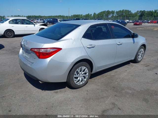 Toyota COROLLA LE 2018 2T1BURHE5JC979605 Image 4