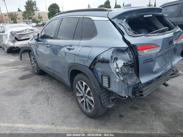 Toyota Corolla Cross Xle 2022 7MUEAAAG1NV011054 Image 3