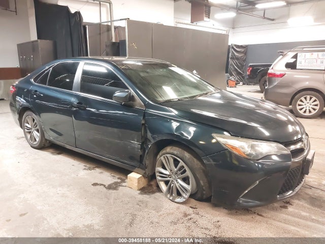 Toyota CAMRY SE 2015 4T1BF1FK7FU032611 головне зображення