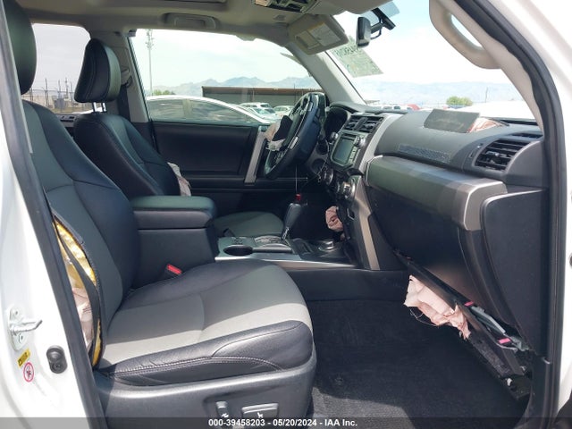 Toyota 4runner Sr5 Premium 2017 JTEBU5JR7H5465232 Image 5