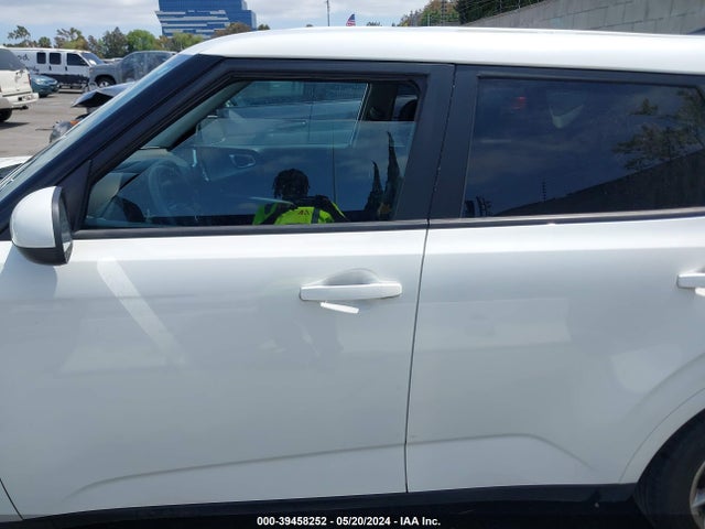 KIA SOUL S 2021 KNDJ23AUXM7138420 Image 14