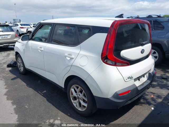 KIA SOUL S 2021 KNDJ23AUXM7138420 Image 3