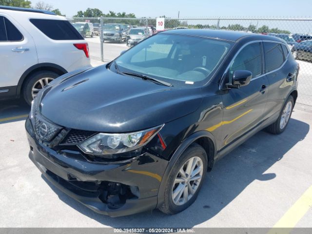 JN1BJ1CP7JW185928 Nissan Rogue Sport S