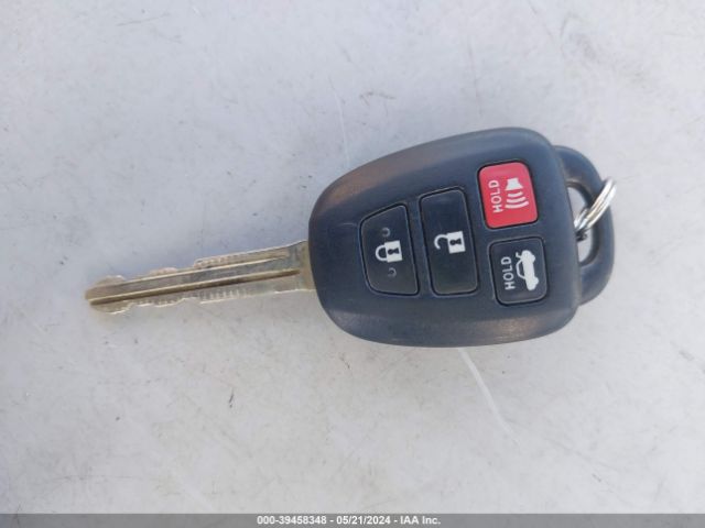 5YFBURHEXKP916579 Toyota Corolla Xle