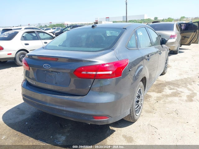 Ford FOCUS S 2018 1FADP3E23JL249200 Image 4