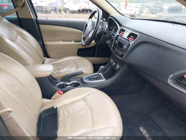 2013 CHRYSLER 200 1C3CCBCG1DN569199 Photo 4