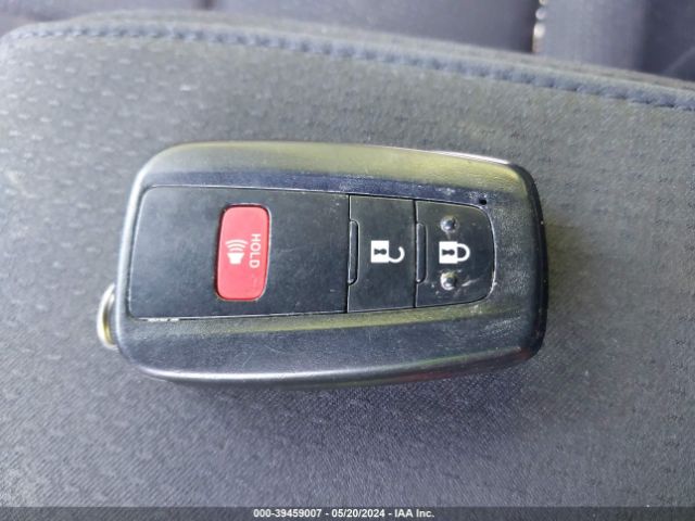 JTDL9MFU3M3030571 Toyota Prius Le Awd-e