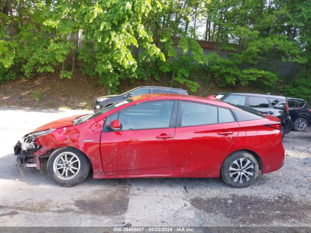 JTDL9MFU3M3030571 Toyota Prius Le Awd-e