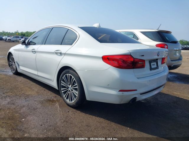 WBAJA7C3XHG906608 BMW 530i Xdrive
