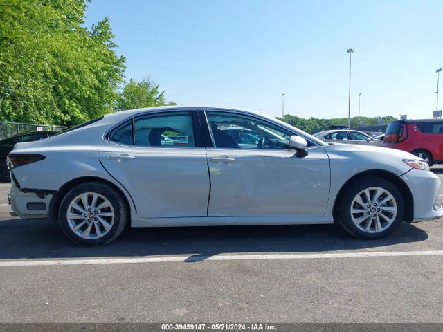 Toyota CAMRY LE 2022 4T1C11AK6NU074809 Image 13