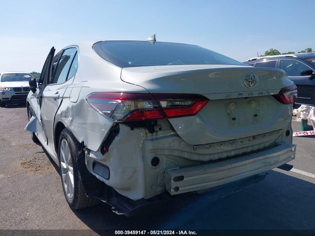 Toyota CAMRY LE 2022 4T1C11AK6NU074809 Image 17