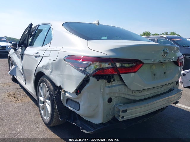 Toyota CAMRY LE 2022 4T1C11AK6NU074809 Image 3