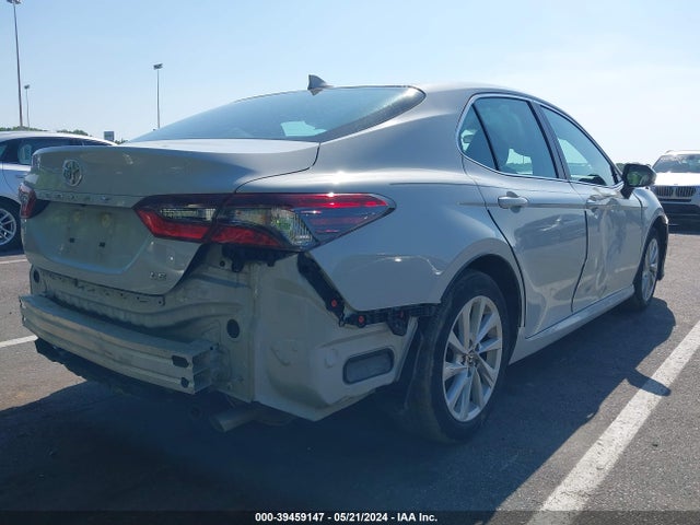 Toyota CAMRY LE 2022 4T1C11AK6NU074809 Image 4