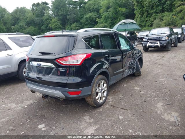 1FMCU9J95GUB27571 Ford Escape Titanium