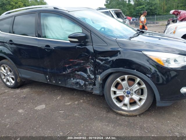 1FMCU9J95GUB27571 Ford Escape Titanium