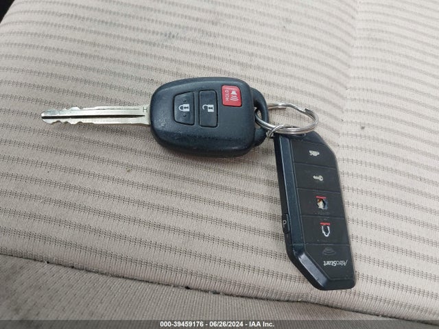 Toyota Rav4 Xle 2015 2T3RFREV2FW293595 Image 11