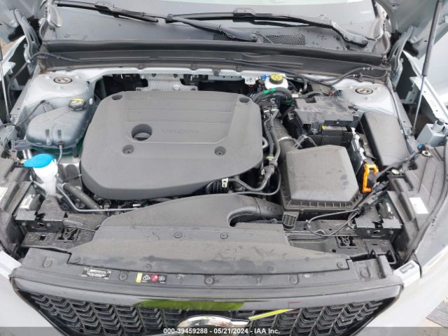 YV4L12UL5R2215298 Volvo Xc40 B5 Plus Dark Theme