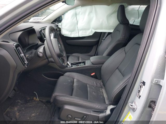YV4L12UL5R2215298 Volvo Xc40 B5 Plus Dark Theme