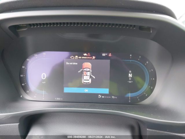 YV4L12UL5R2215298 Volvo Xc40 B5 Plus Dark Theme