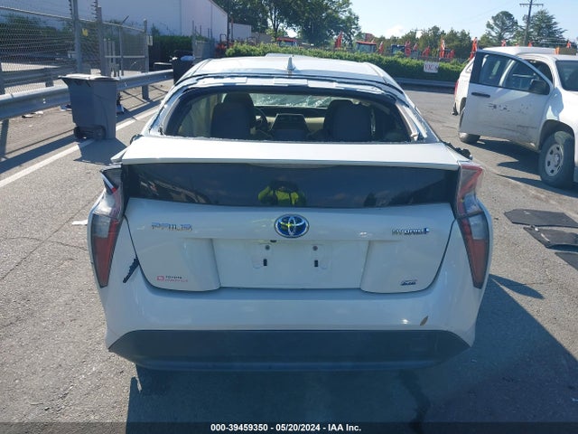 Toyota Prius Two Eco 2016 JTDKARFU1G3009304 Image 15