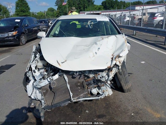 Toyota Prius Two Eco 2016 JTDKARFU1G3009304 Image 6