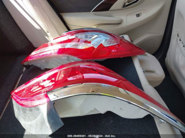 1G4GB5G35GF179886 Buick Lacrosse Leather