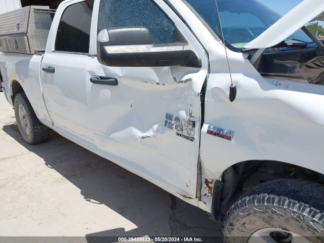 1C6RR7ST9KS553144 RAM 1500 Classic Tradesman  4x4 6'4 Box