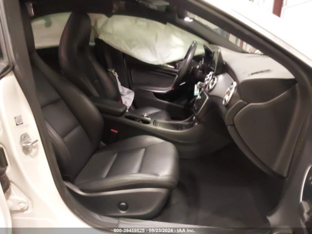 WDDSJ4EB7EN156589 Mercedes-Benz CLA 250