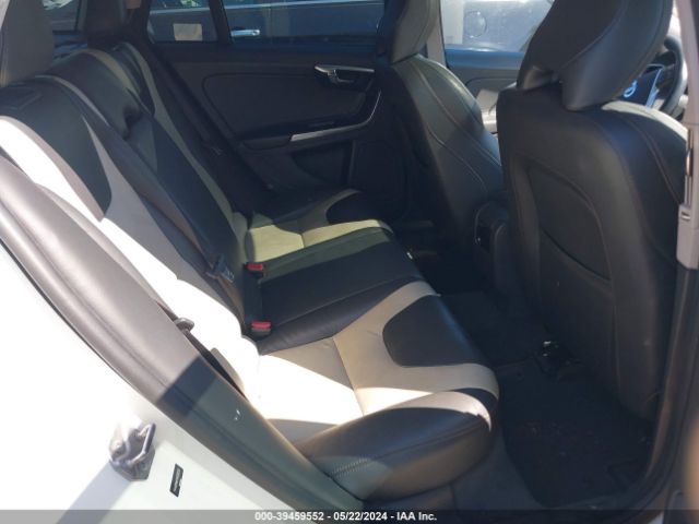 YV440MWKXH1026528 Volvo V60 Cross Country T5