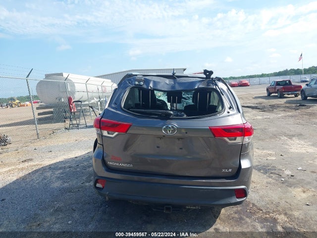 Toyota Highlander Xle 2017 5TDKZRFH2HS524825 Image 16