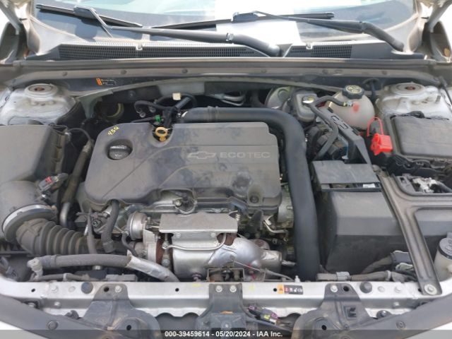 1G1ZD5ST1JF122454 Chevrolet MALIBU LT