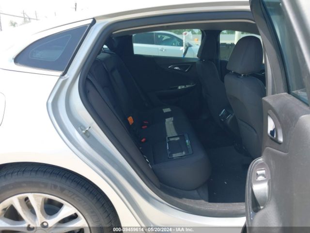 1G1ZD5ST1JF122454 Chevrolet MALIBU LT
