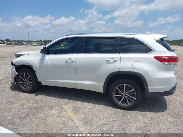 Toyota Highlander Xle 2017 5TDKZRFH0HS202460 Image 14