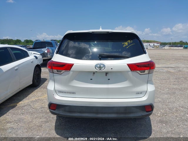 Toyota Highlander Xle 2017 5TDKZRFH0HS202460 Image 16