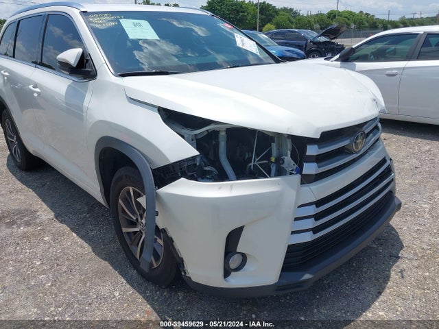 Toyota Highlander Xle 2017 5TDKZRFH0HS202460 Image 17