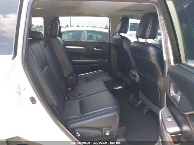 Toyota Highlander Xle 2017 5TDKZRFH0HS202460 Image 8