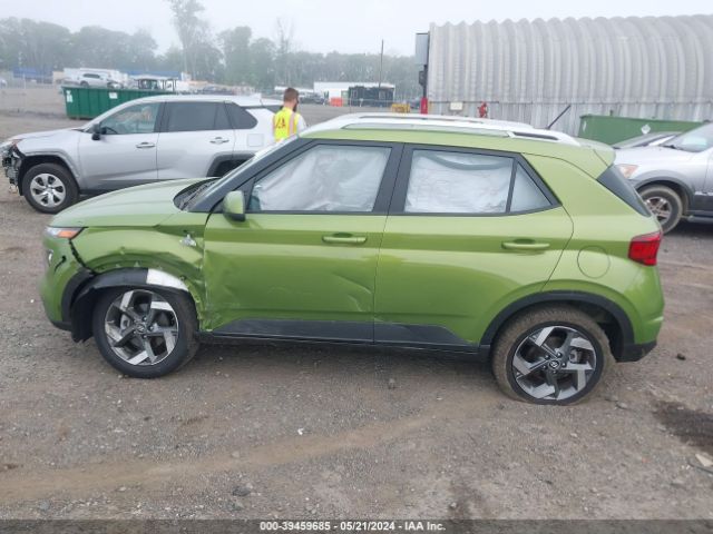 KMHRC8A33PU256055 Hyundai Venue Sel