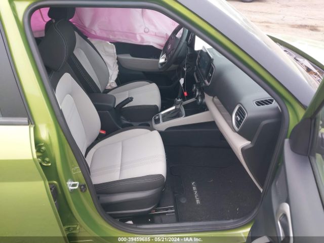KMHRC8A33PU256055 Hyundai Venue Sel