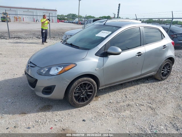 Mazda Mazda2 Sport 2014 JM1DE1KY2E0184537 Image 2