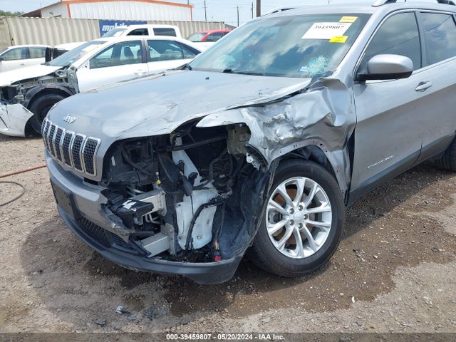 1C4PJLCB4KD358823 Jeep Cherokee Latitude Fwd